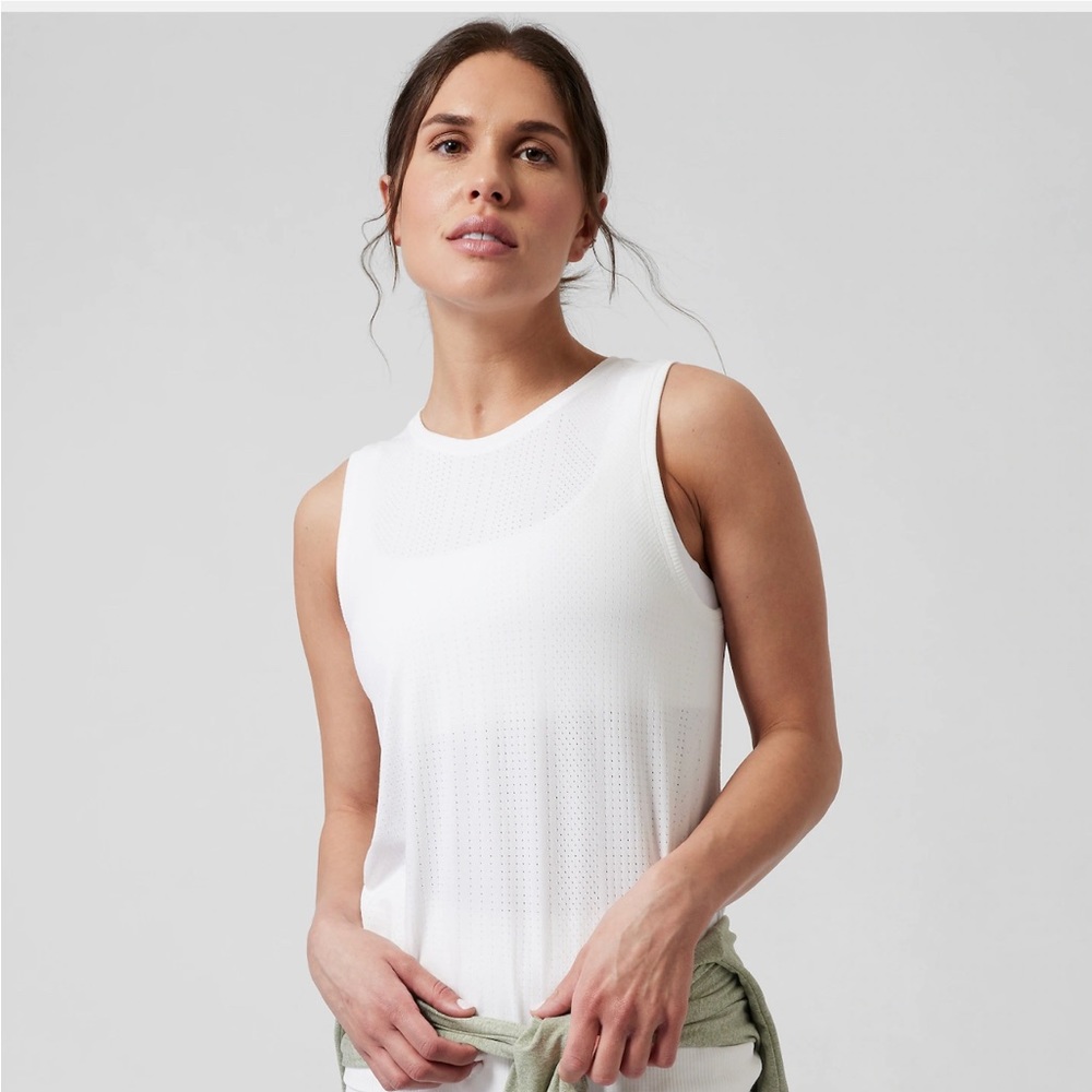 Athleta NWT In Motion seamless tank - White L